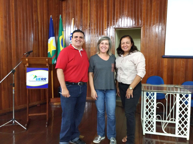 Palestrante Fábio Roberto Vieira, a coordenadora Rita de Cássia Ferreira e a palestrante Andréa dos Santos Cardoso